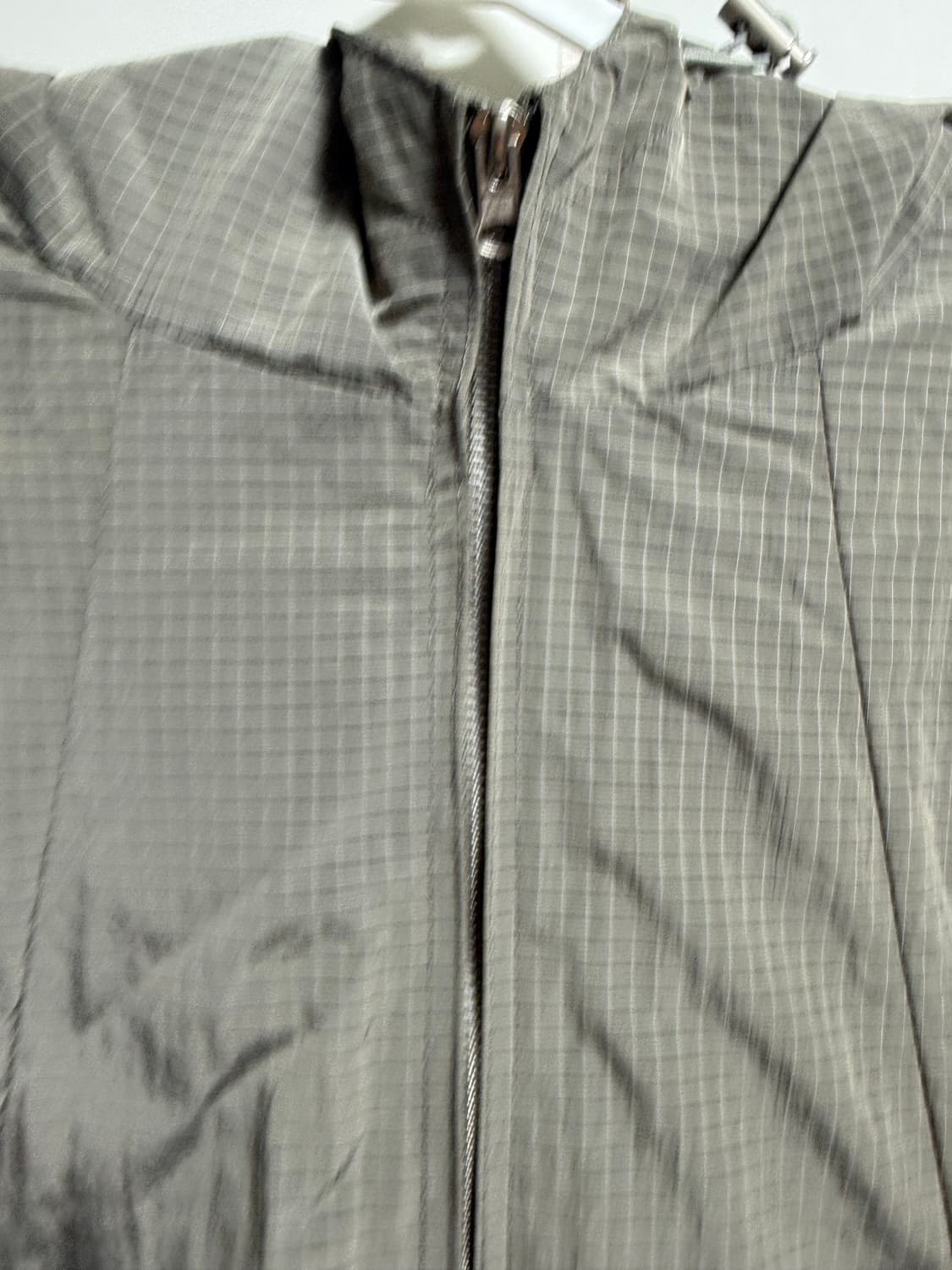플리즈프로젝트 LIGHT WIND SHELL JACKET, TAUPE 상품이미지8