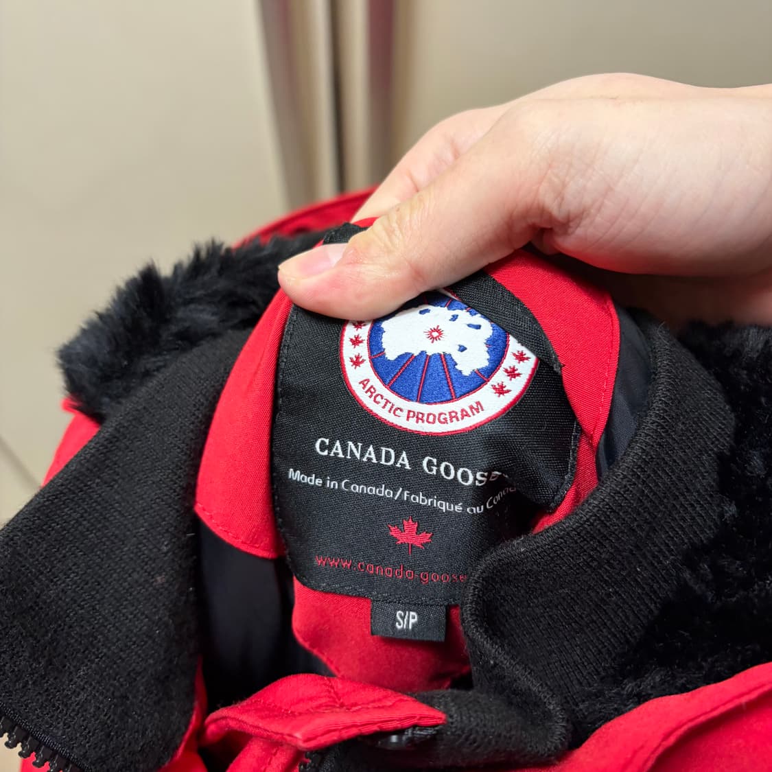 캐나다구스 여성 와펜 프리미엄 후드 롱패딩 S/90  상품이미지7