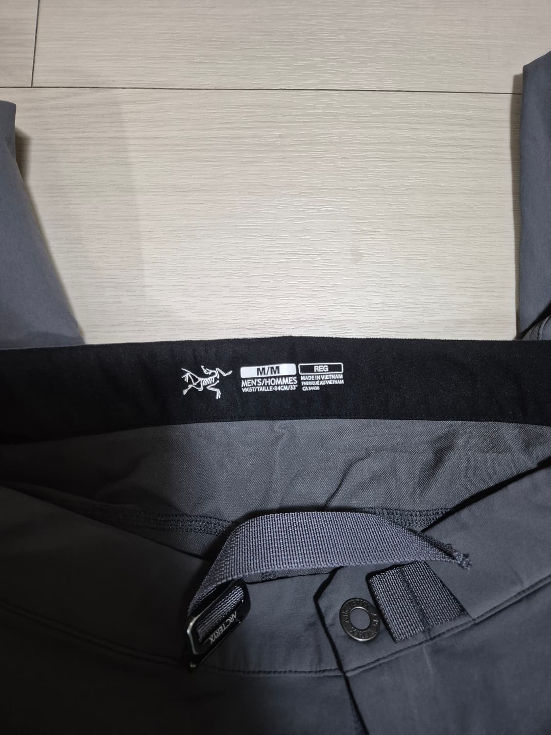 급처 아크테릭스 팬츠 각 15만 원 상품이미지2