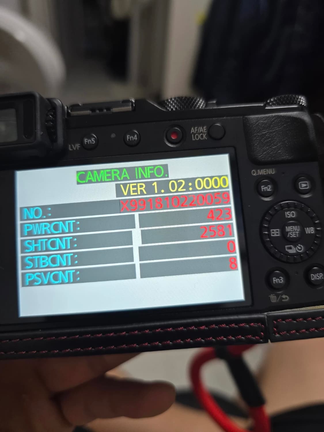 파나소닉 루믹스 LX100M2 카메라 +

레드 스트랩 상품이미지10