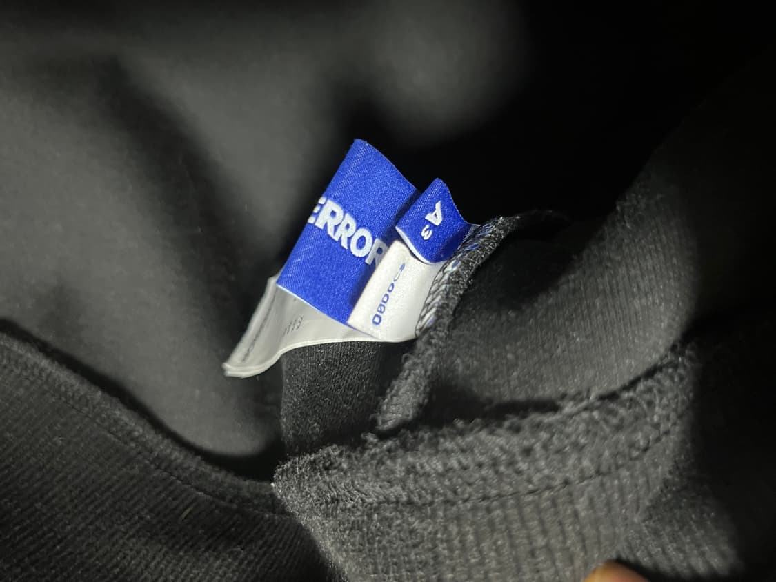 아더에러 토끼 로고 맨투맨  상품이미지2