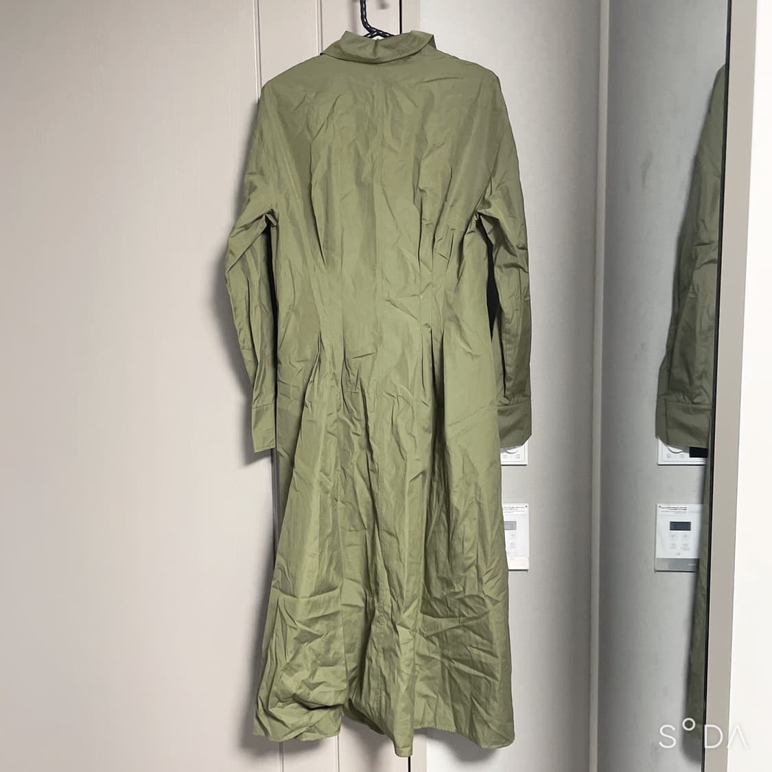 막스마라 셔츠형 플리츠 롱 원피스 카키 상품이미지2