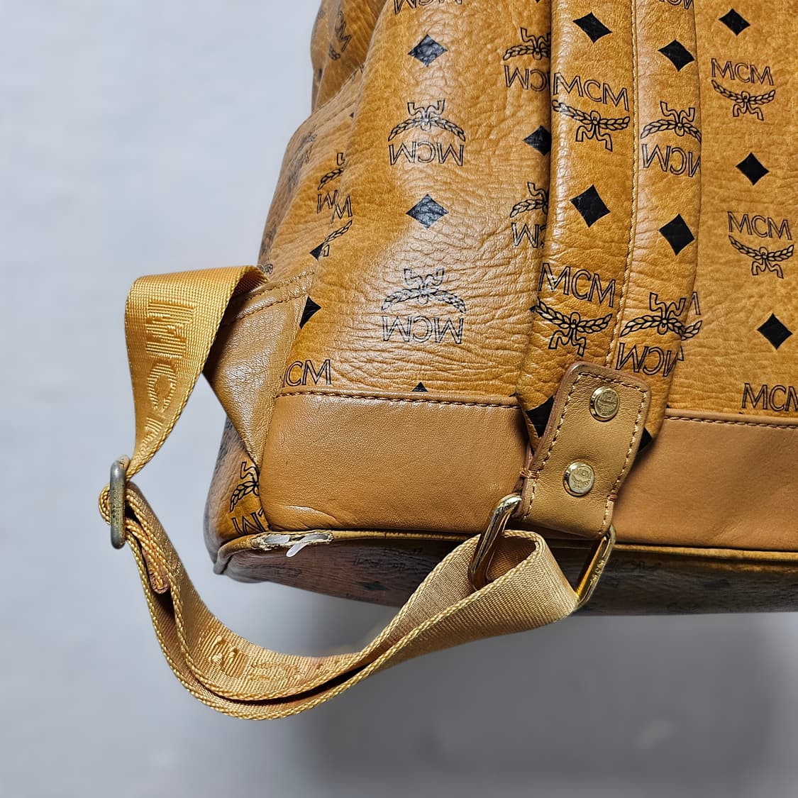 MCM 비세토스 스타크 백팩 상품이미지6