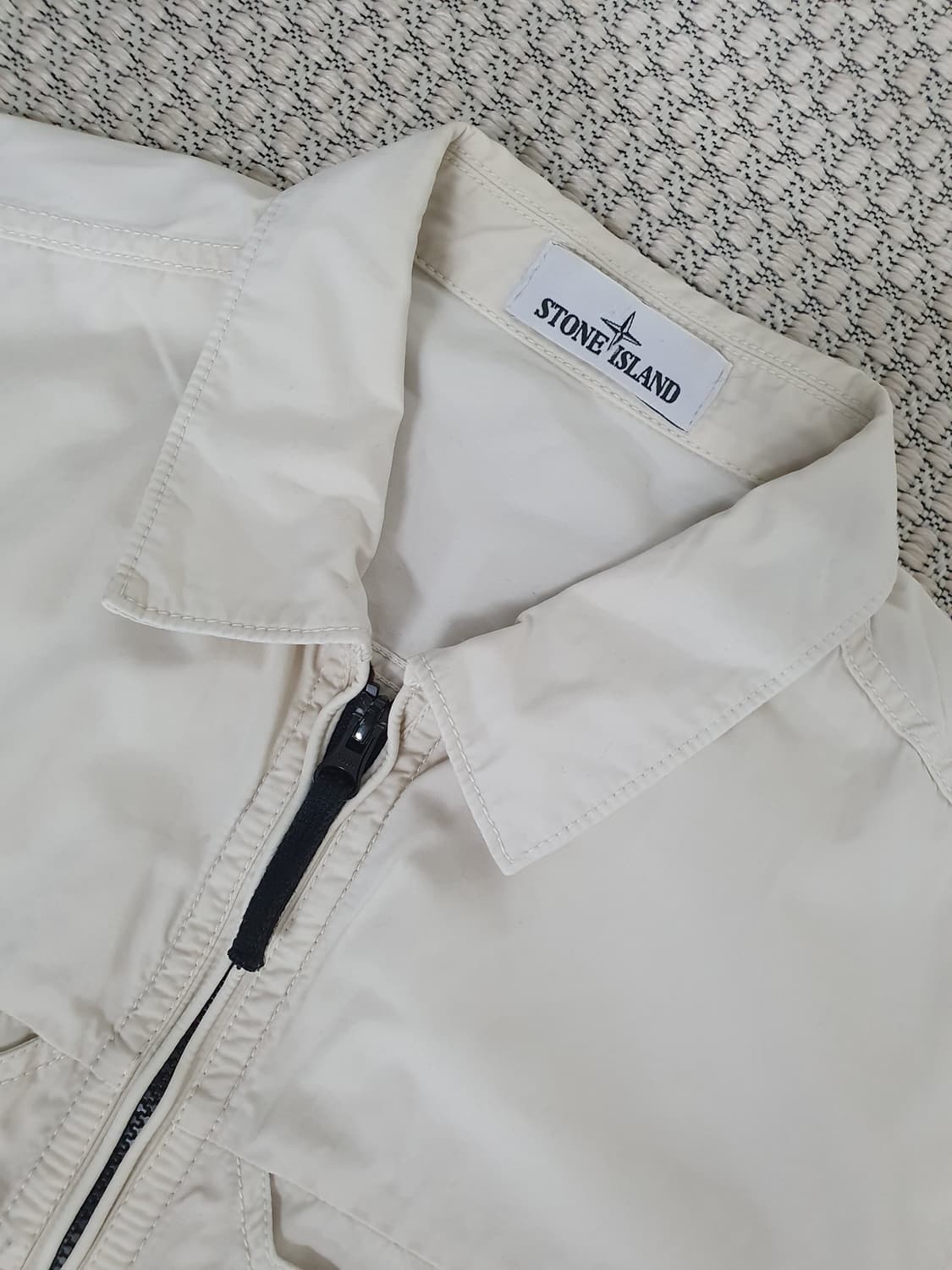 2016 스톤 아일랜드 화이트 두꺼운 오버셔츠 상품이미지3