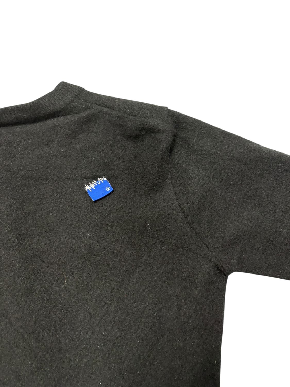 아더에러 시그니피컨트 라운드 가디건 블랙 상품이미지6