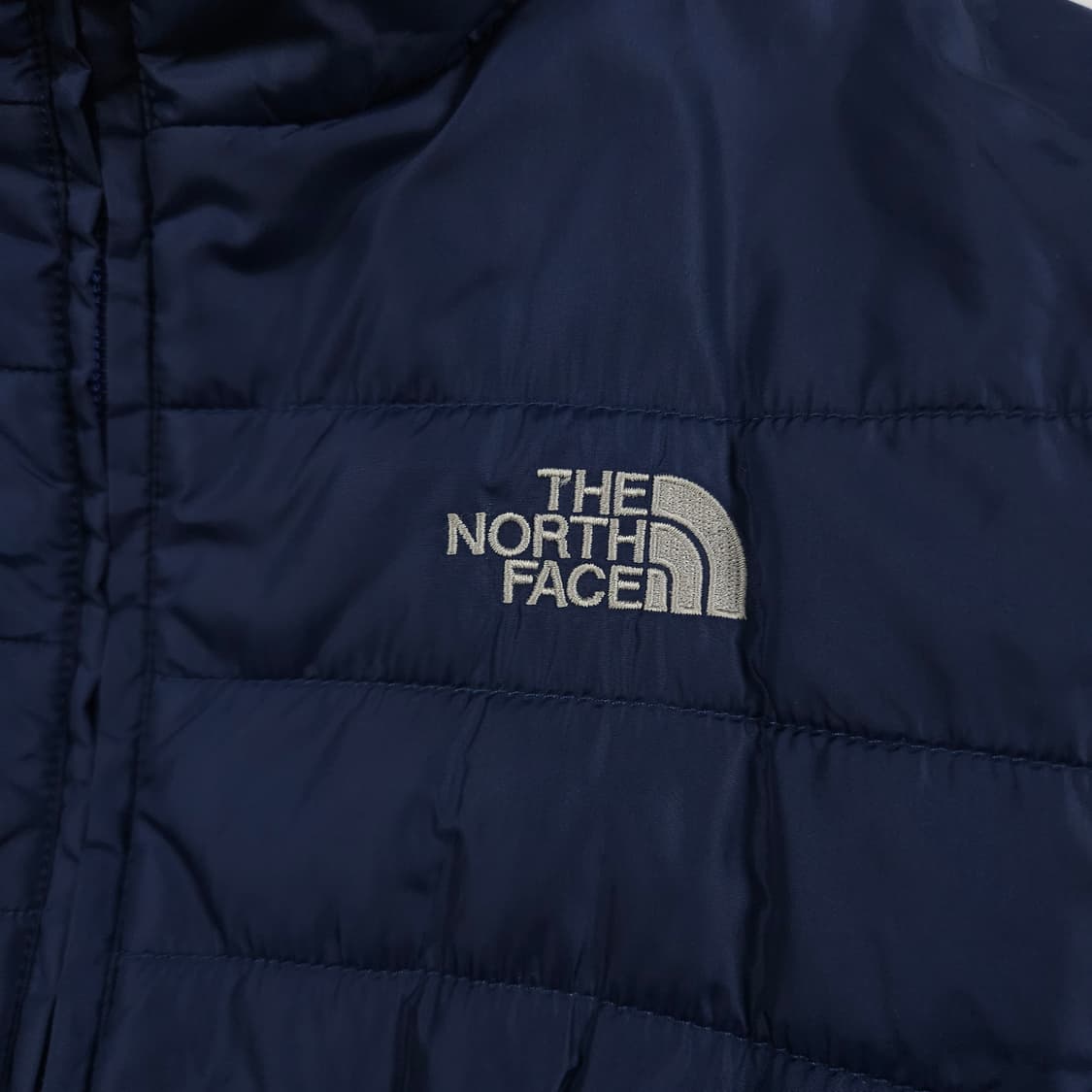 여성M (85) 노스페이스 경량 패딩점퍼 네이비 상품이미지4