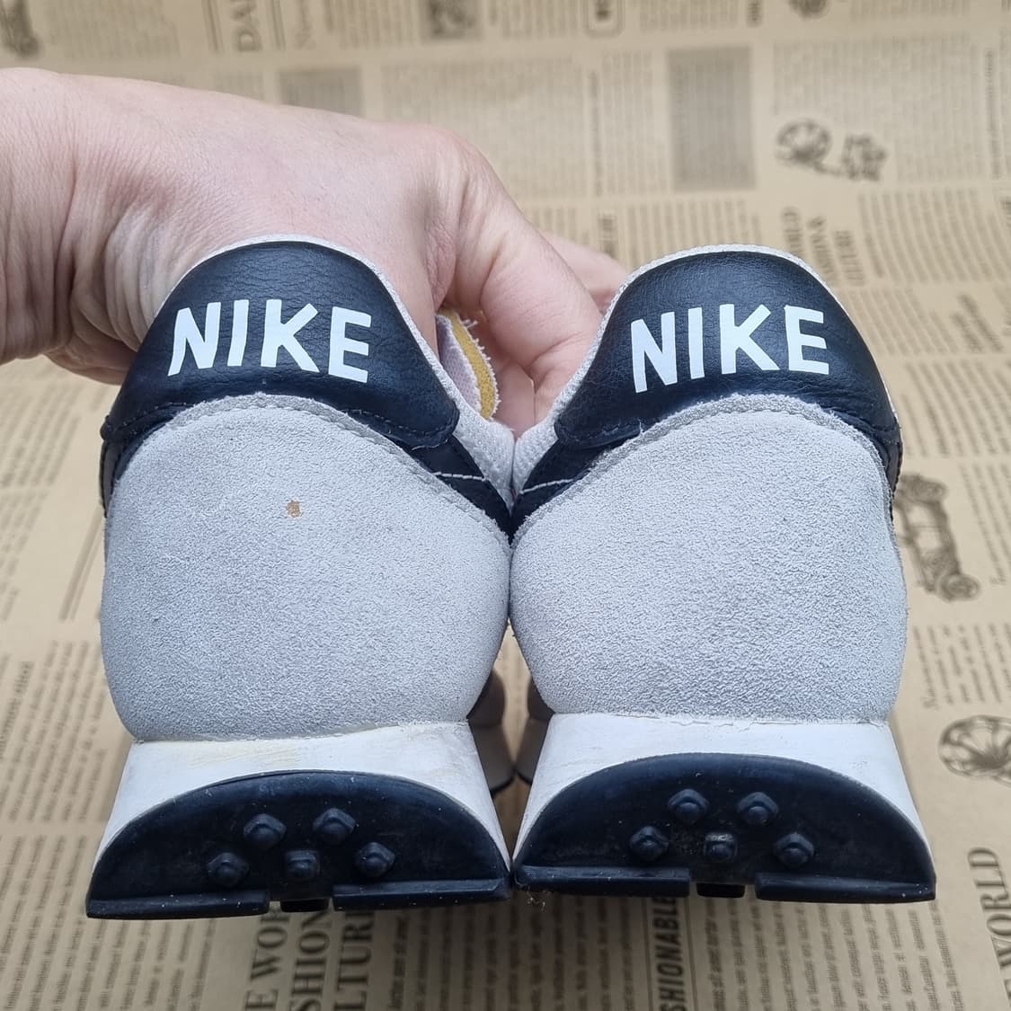 나이키 테일윈드79 흰검 여성운동화230  상품이미지4