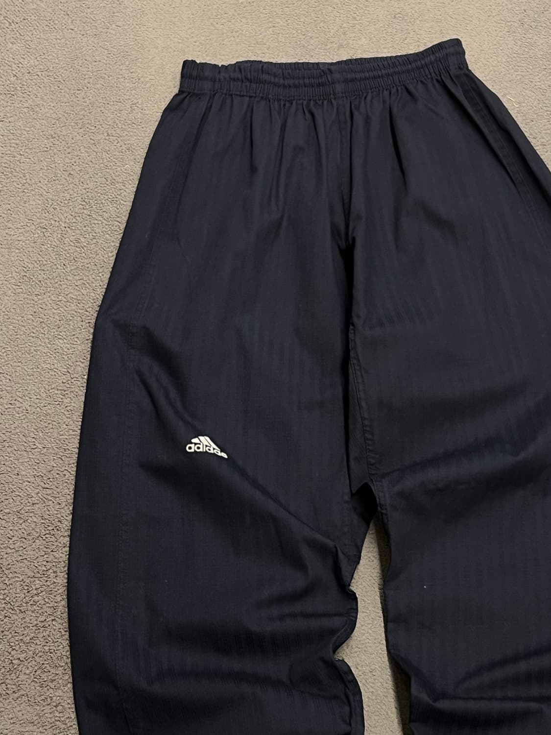 아디다스 올드스쿨 스트라이프 밴딩 와이드 대장급 팬츠 처분  상품이미지2