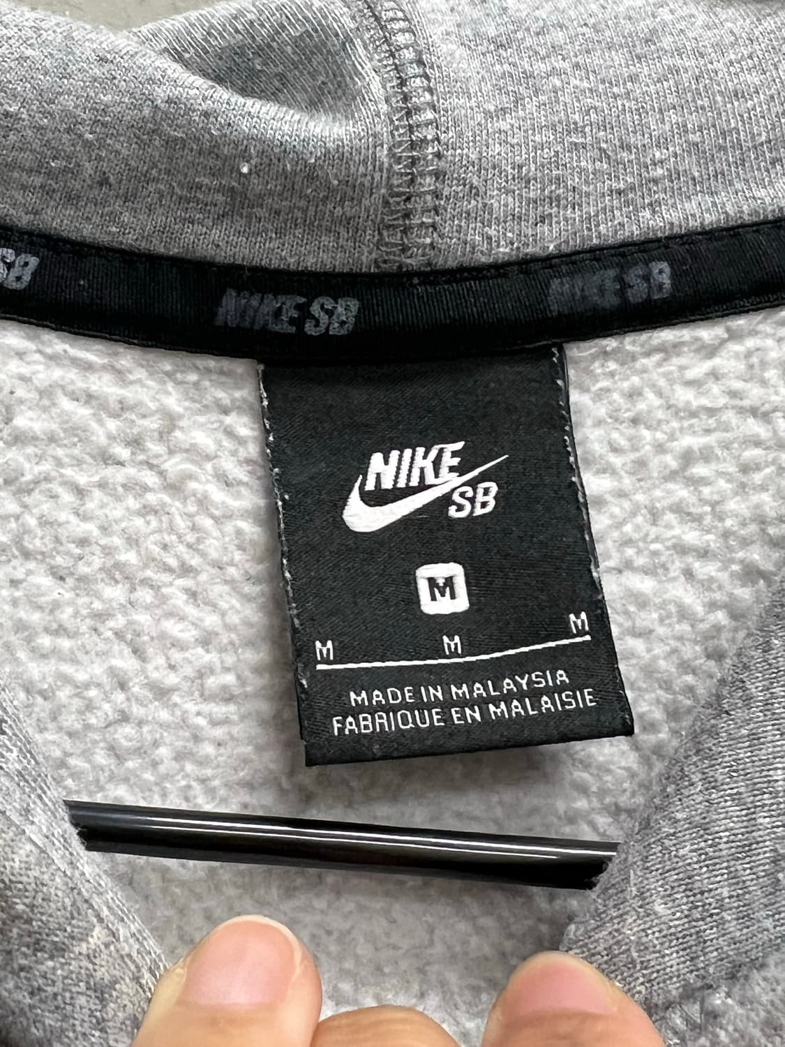 (M) 나이키SB 베어브릭 후드 티 그레이 상품이미지4