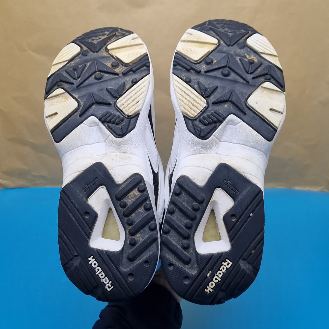 리복 인터벌96 남성운동화260  상품이미지3