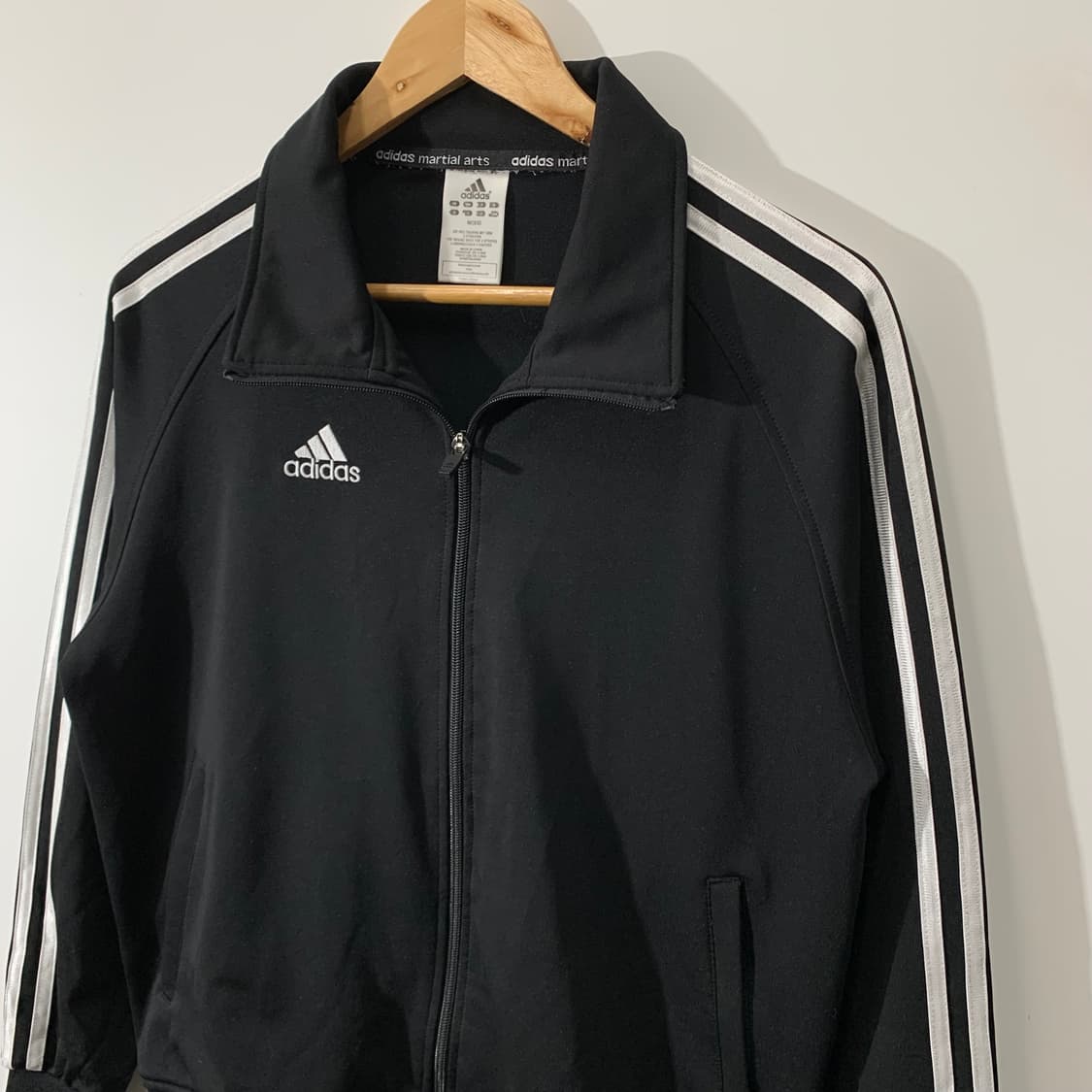 아디다스 마샬아츠 블랙 트랙탑  상품이미지2