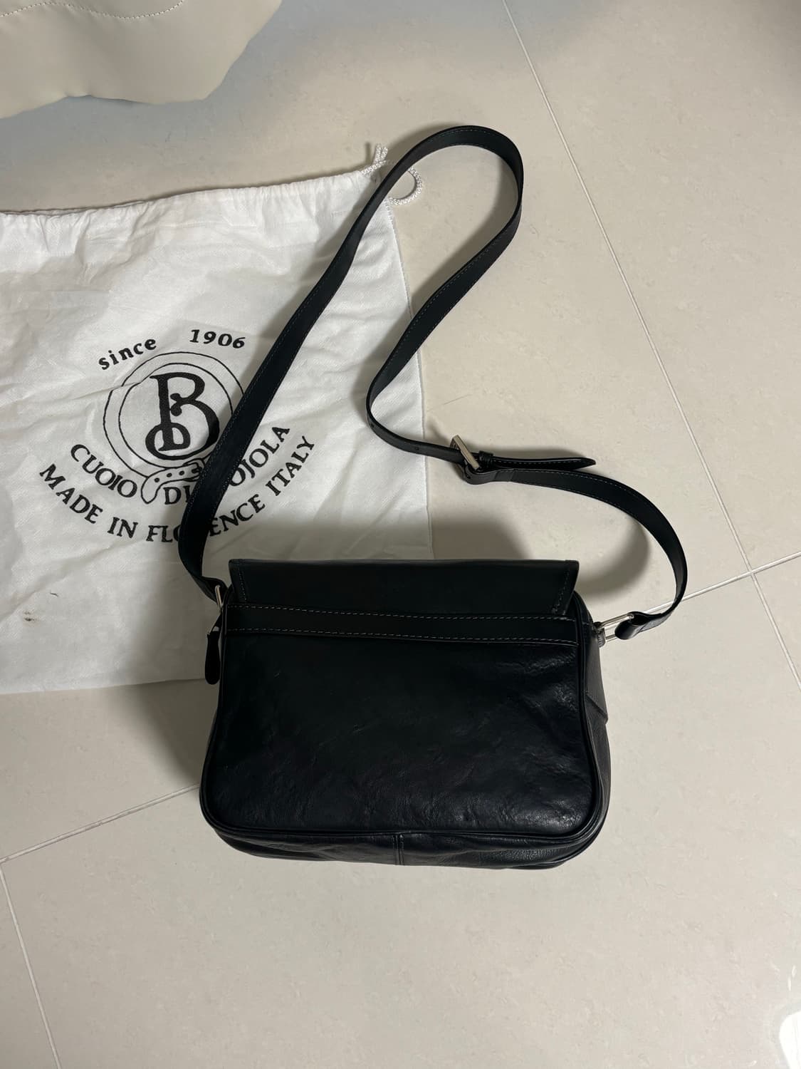 새상품) 정품 보욜라 숄더백 가방 보욜라 정품 가방 상품이미지8