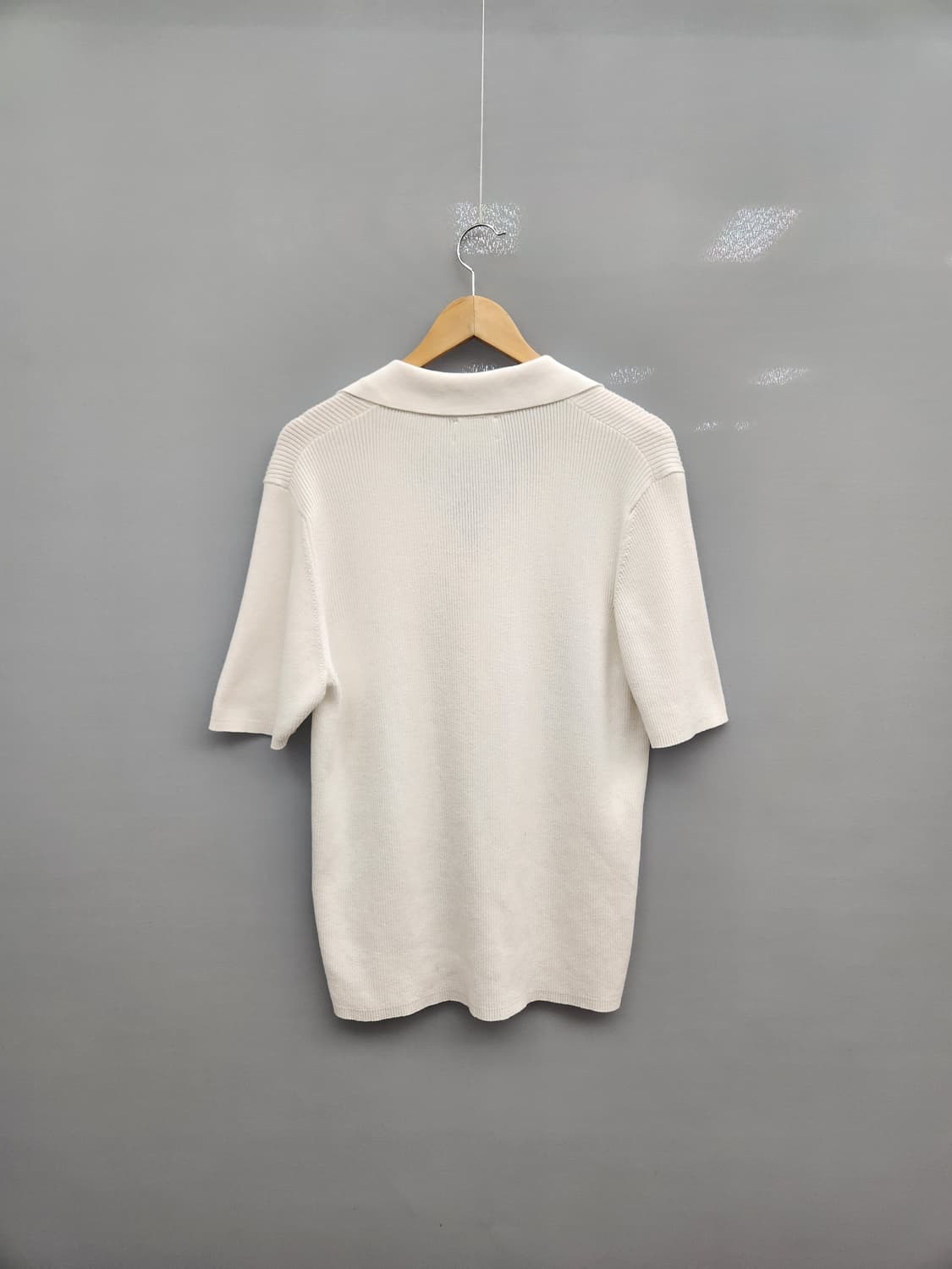 산드로 오픈카라 립 폴로 니트 티셔츠 상품이미지5