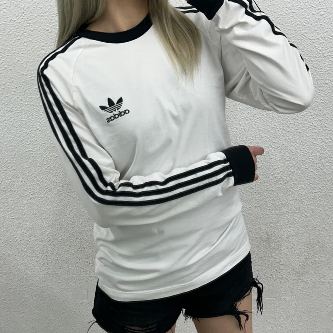 아디다스 블랙라인 화이트 롱 슬리브 S ( 세탁완료 ) 상품이미지1