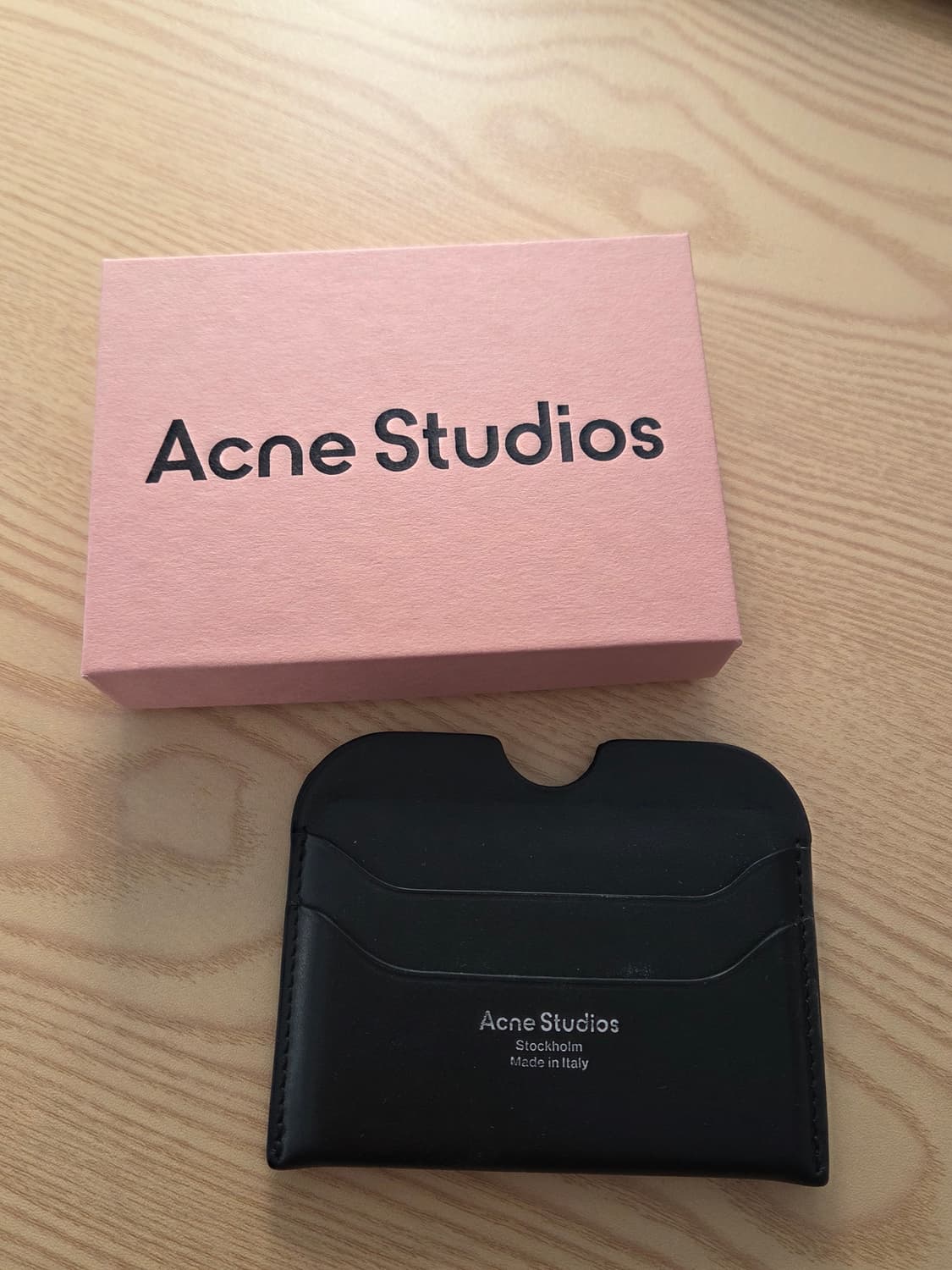 아크네스튜디오 카드지갑 상품이미지2