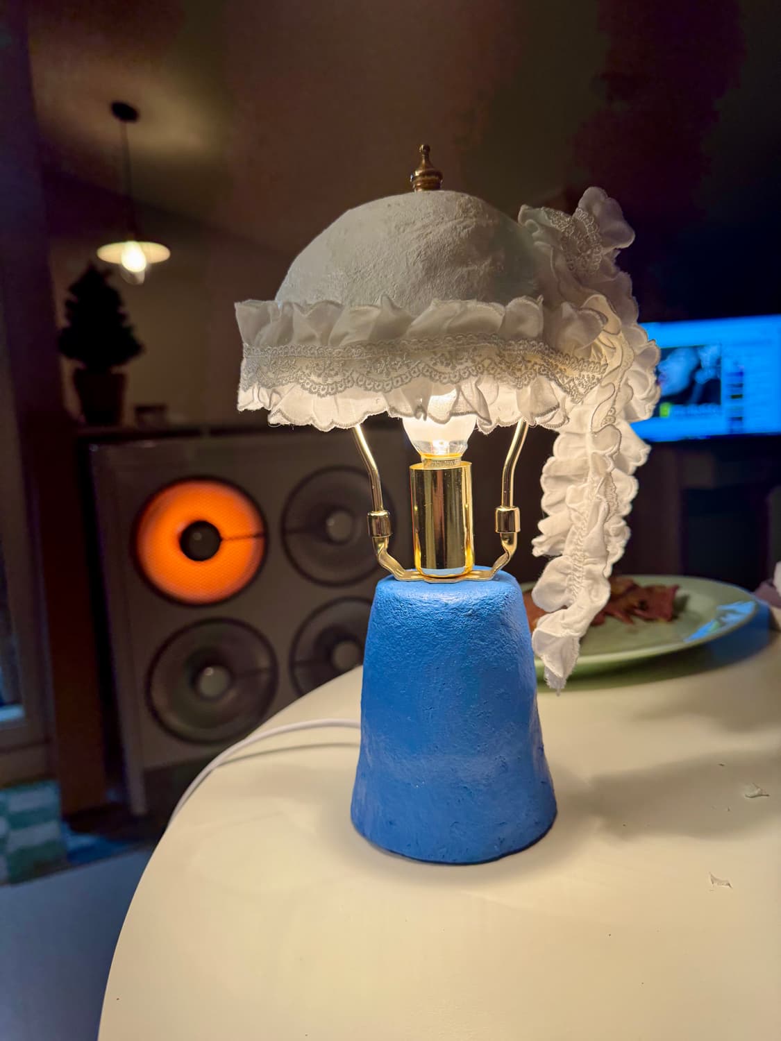 세상에 하나뿐인 페이퍼마쉐 조명-마이 페어 레이디🩵🤍 상품이미지1