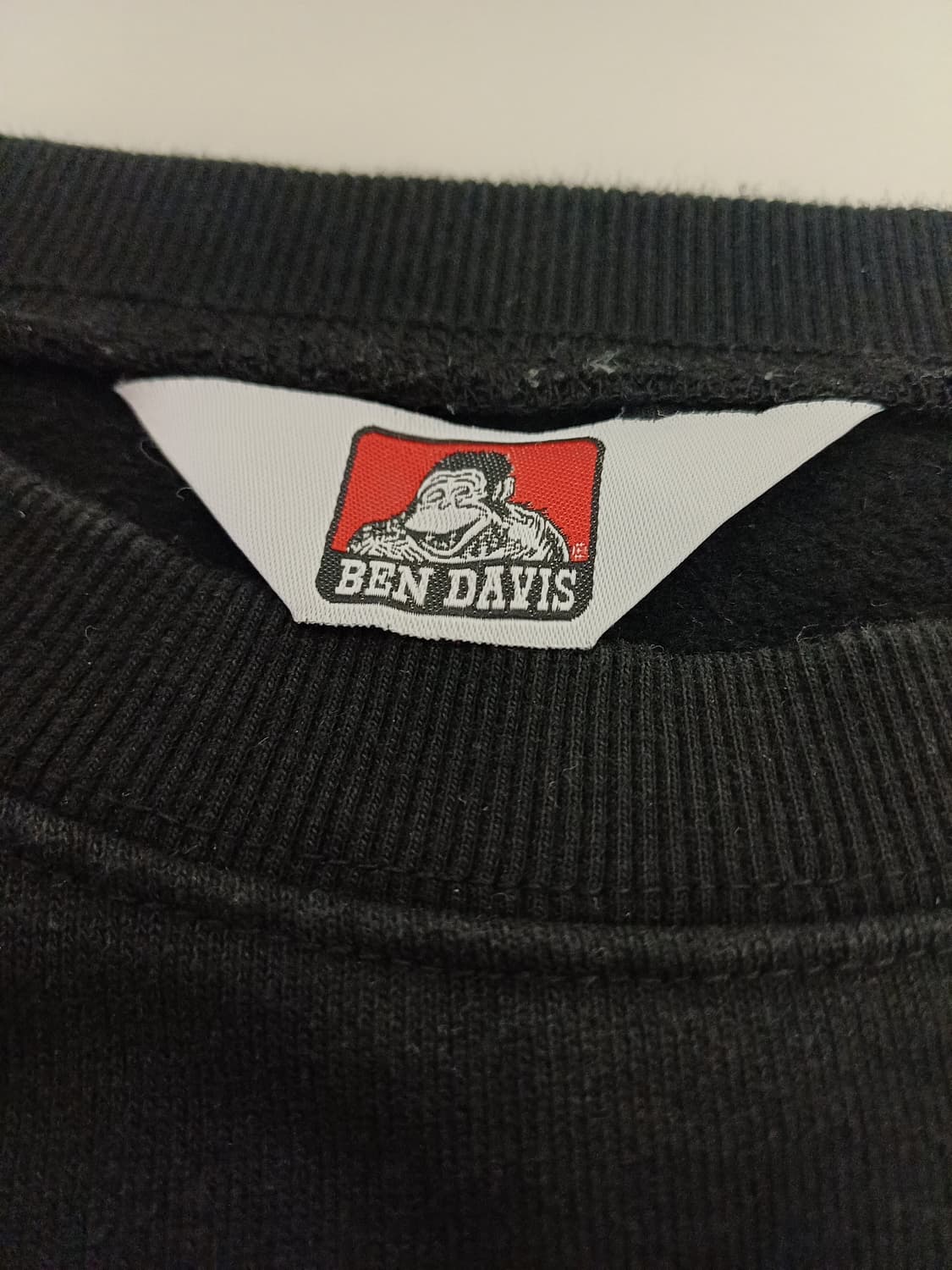 [M] 벤데이비스 재팬라인 로고 맨투맨 (박시 크롭핏) 상품이미지4