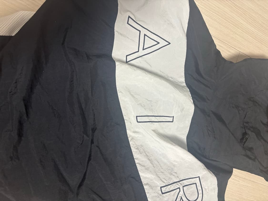 나이키 에어 바람막이 상품이미지2