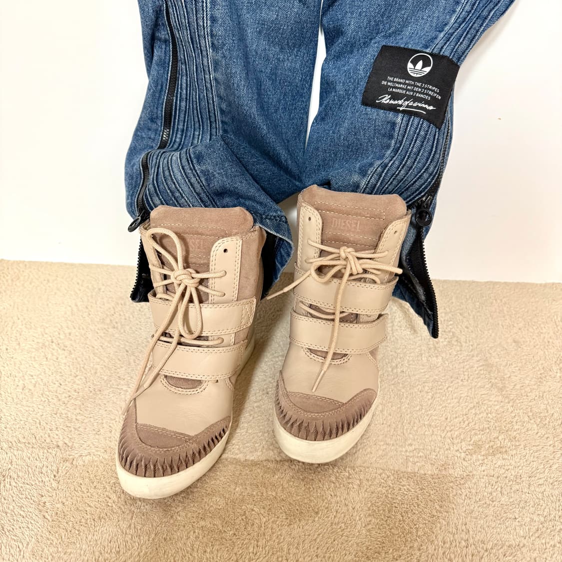 새신발✔️디젤 하이탑 웨지 스니커즈 에토프색 37 240🤎 상품이미지1