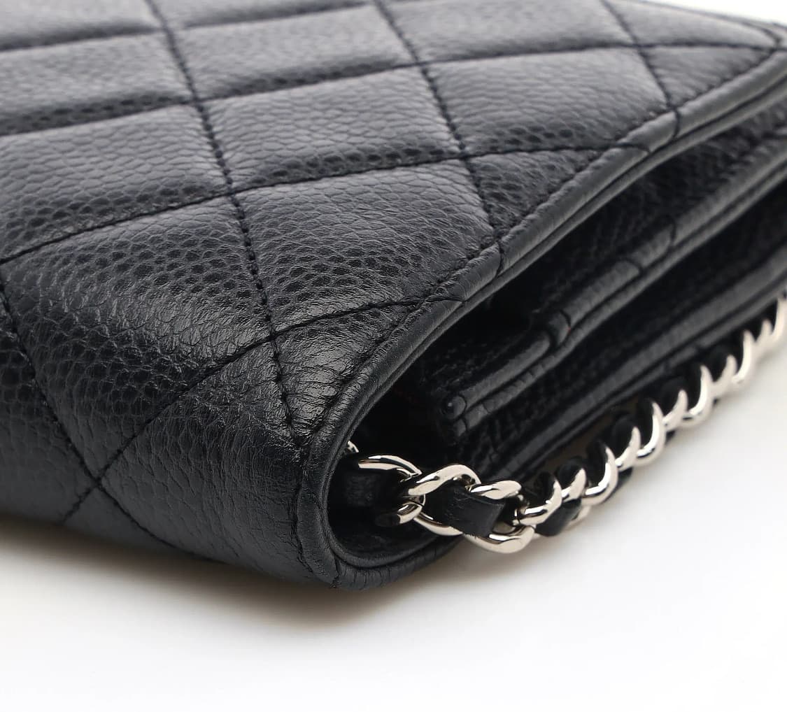 [S급] 샤넬 클래식 WOC 캐비어 은장 크로스백 블랙 판매합니다!!! 상품이미지6