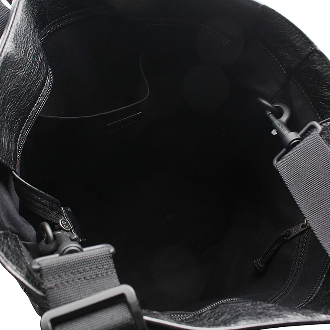 발렌시아가 블랙 익스플로러 빅 크로스백 상품이미지5