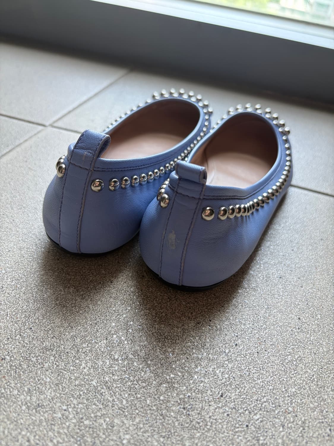 Tods 토즈 스터드 플랫슈즈 상품이미지5