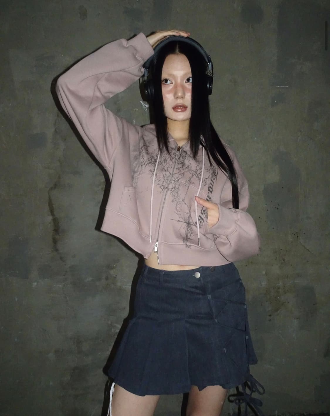 허그유어스킨 플러피 오버사이즈 후드집업 누디핑크롭레터링타투베이지기모티세리 상품이미지2