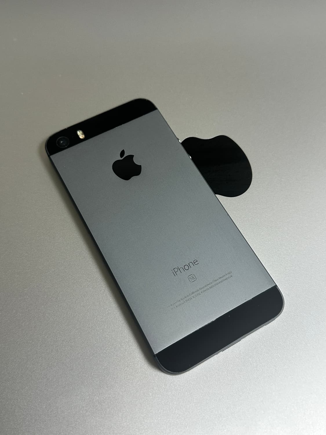 아이폰 SE 스페이스그레이 32GB 상품이미지1