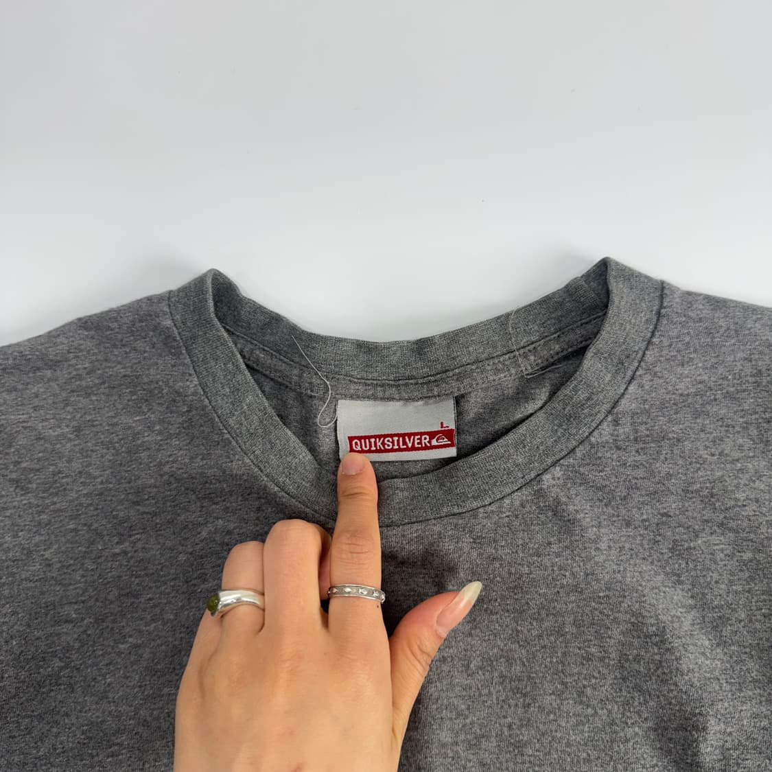 Quiksilver 퀵실버 백 포인트 그레이 반팔  상품이미지6