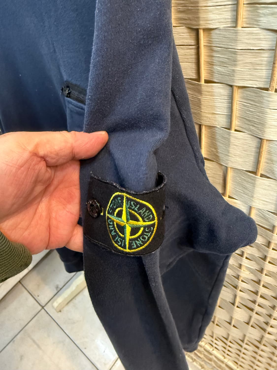 105 정품 스톤아일랜드 원포켓 맨투맨 팝니다 상품이미지3