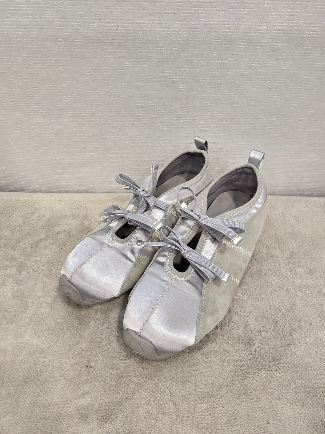 조랑 실버 발레코어 리본 운동화 240~245 상품이미지1