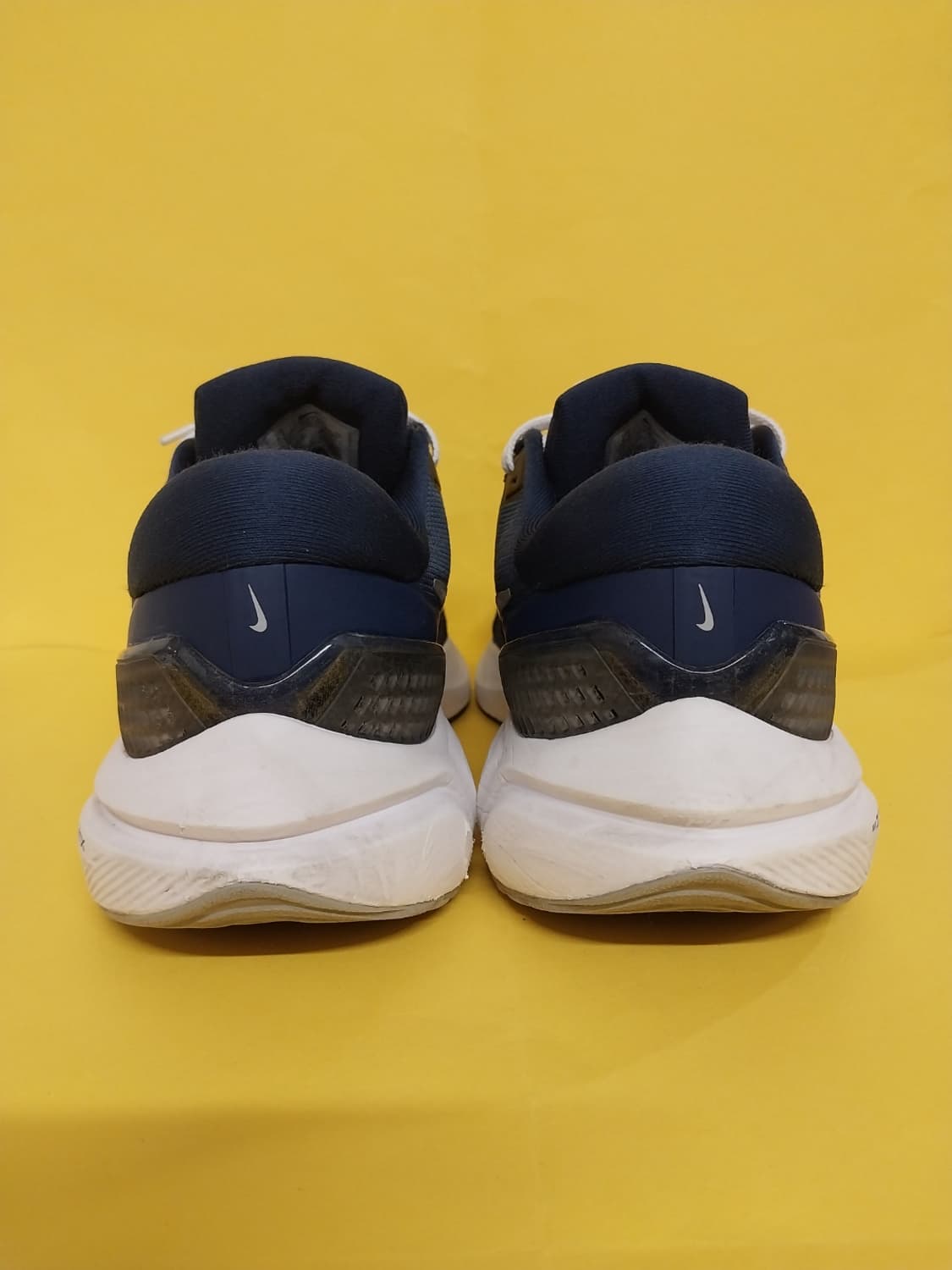 남성 나이키 보메로16 화이트 미드나잇 네이비 런닝화, 운동화 (275) 상품이미지4