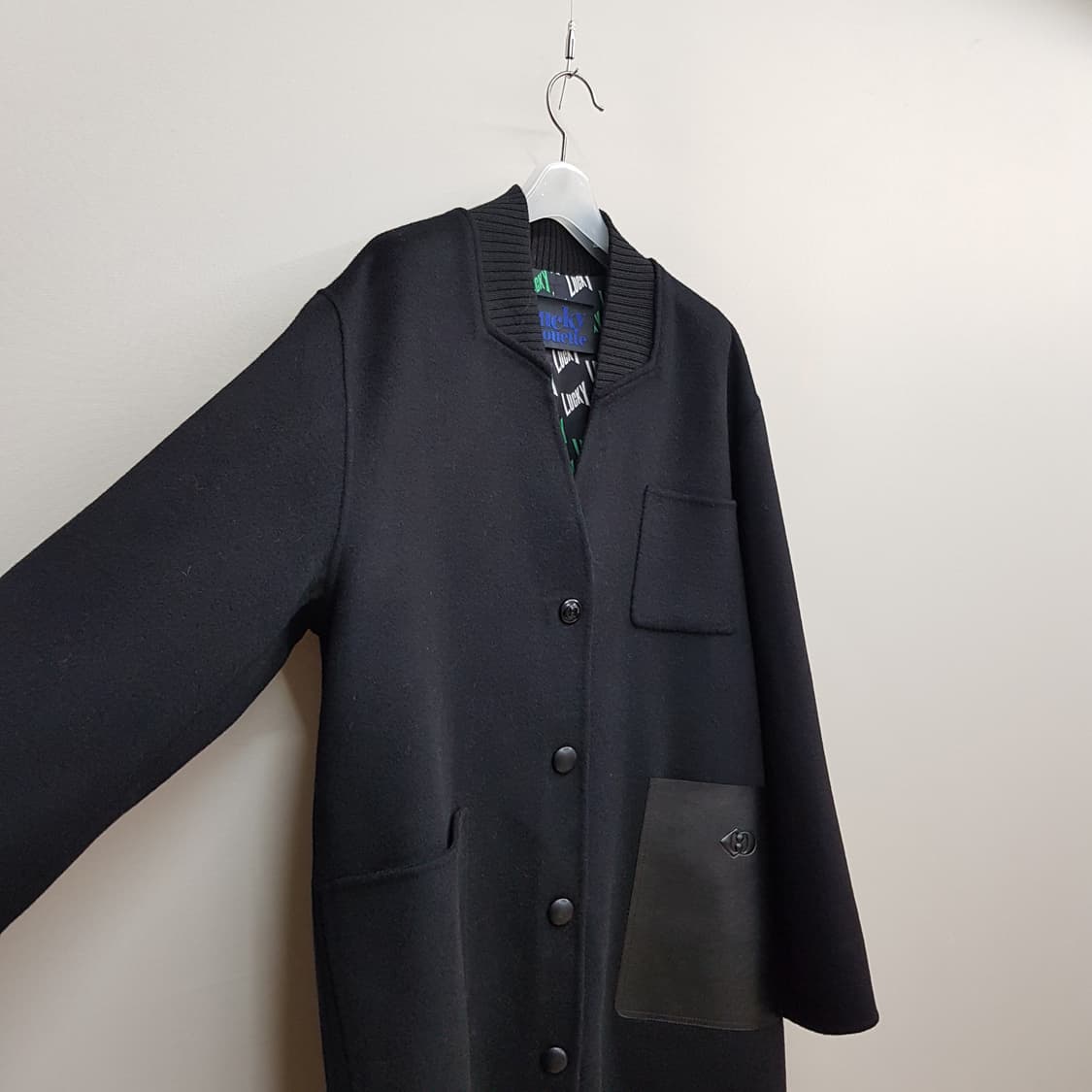 럭키슈에뜨 2025 캐시미어 혼방 노카라 롱 코트  36사이즈 상품이미지5