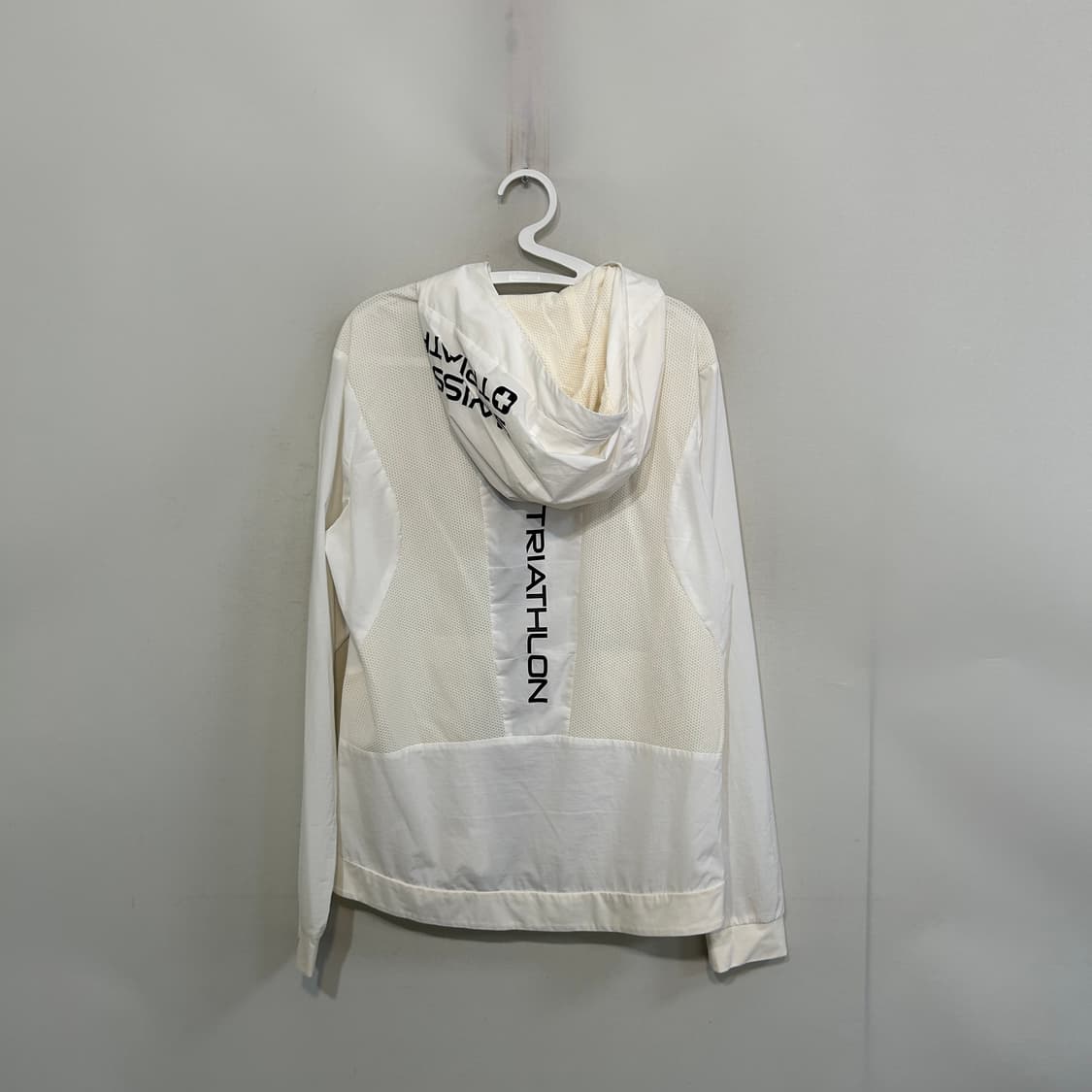 데상트 남성 바람막이 95  상품이미지3