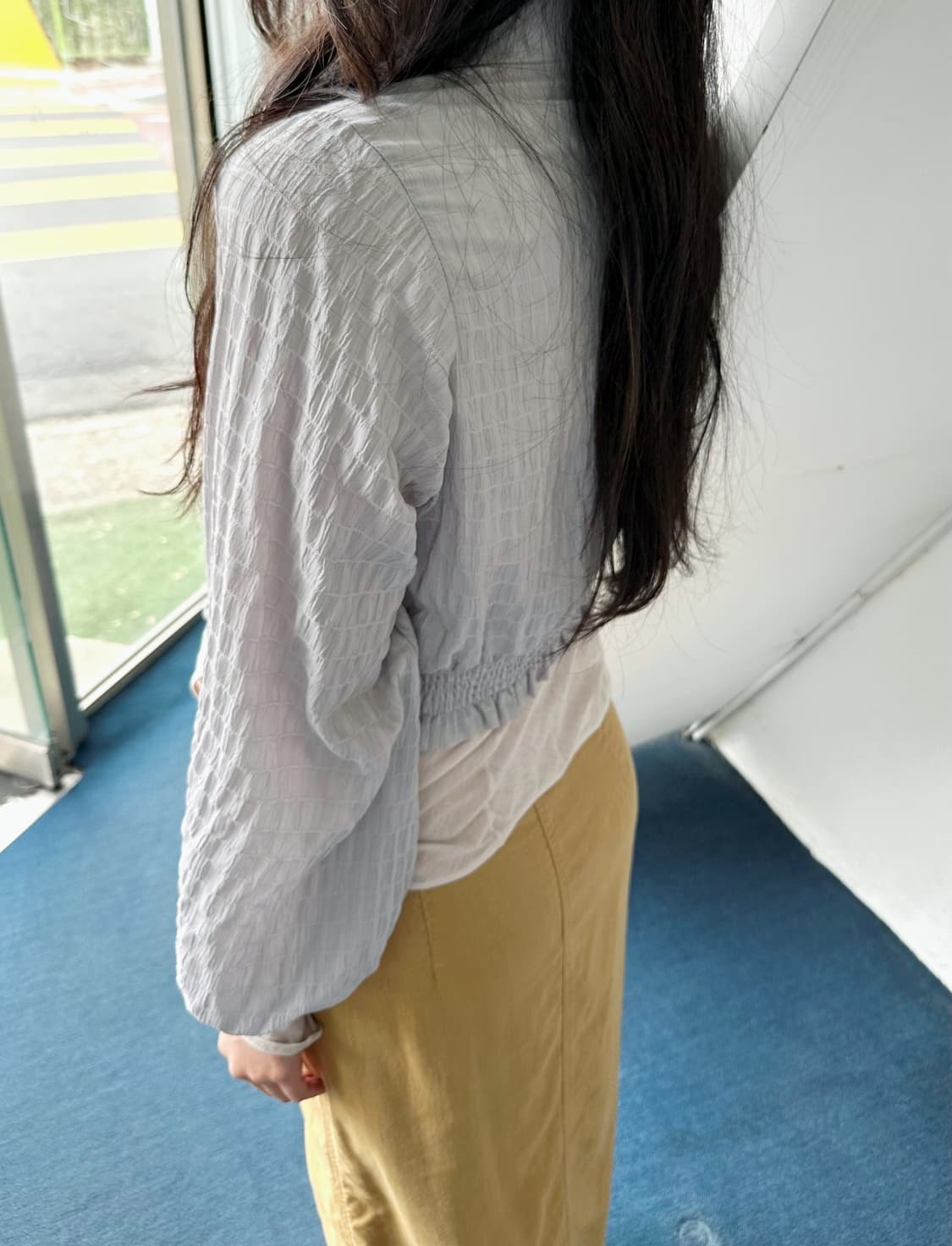 Sheer fabric design shirred blouse shirt 상품이미지6