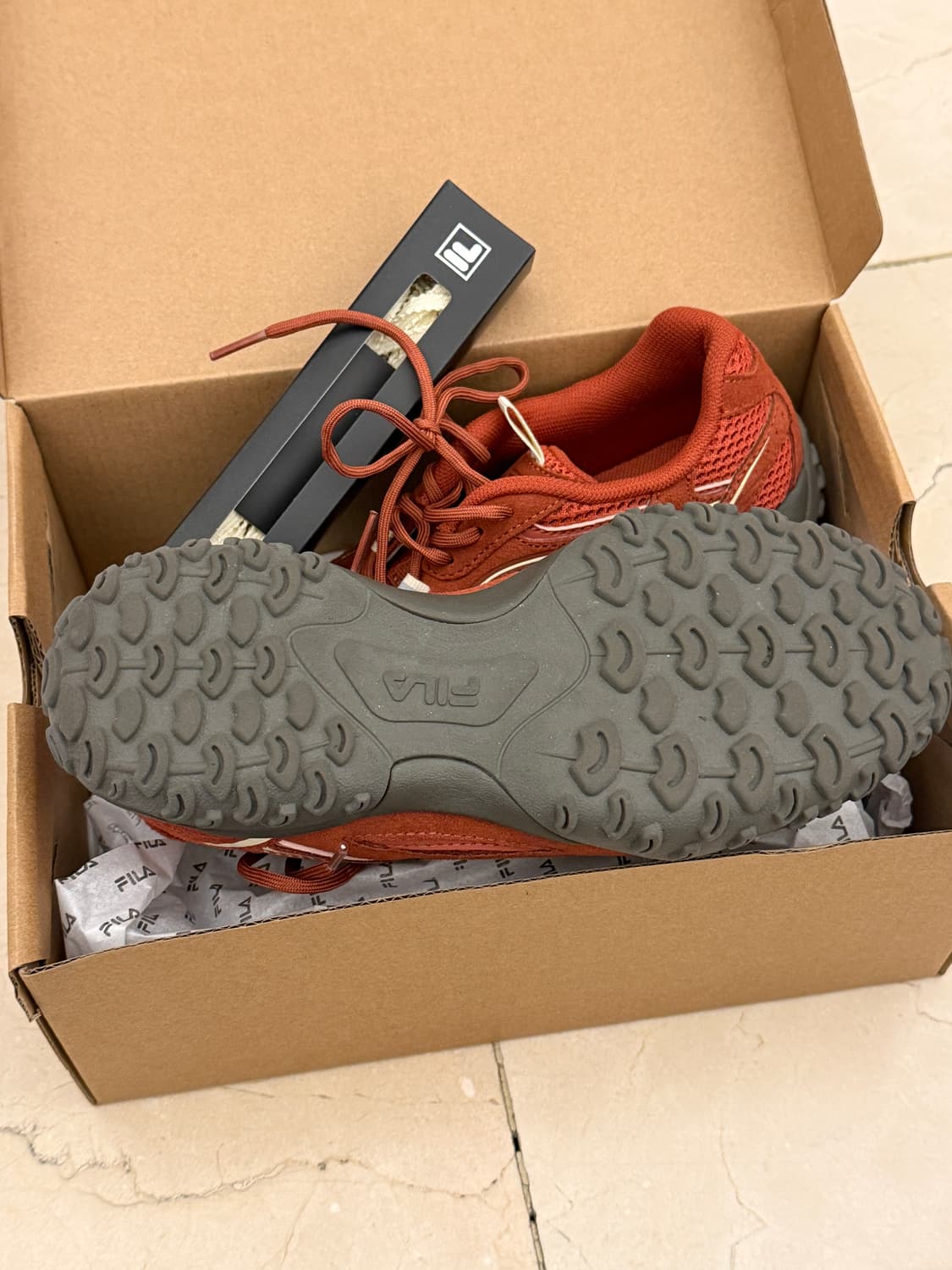 휠라 에샤페 LX 브라운오렌지 235  상품이미지2