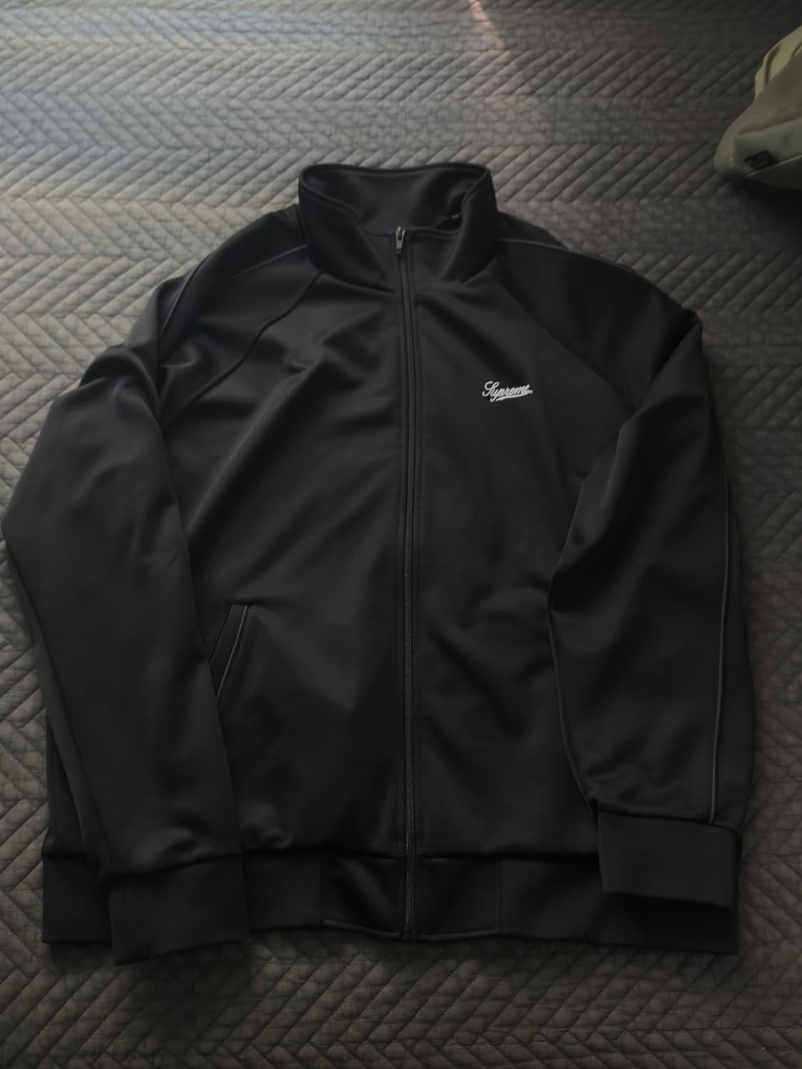슈프림 트리콧 트랙 자켓 블랙 - 24SS 상품이미지2