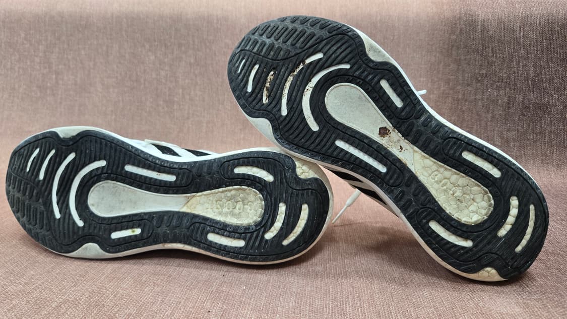 아디다스275mm- 슈퍼뇨바3  런닝화  스니커즈 상품이미지6