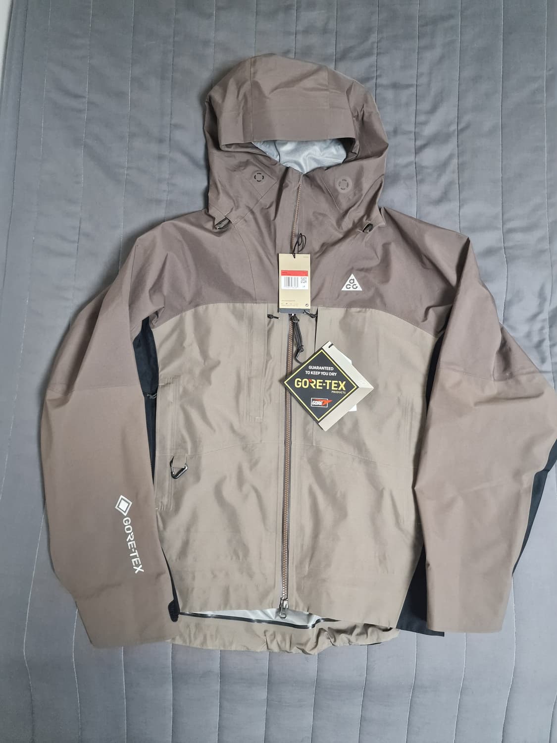 새제품급 아시아 L) ACG 고어텍스 미저리 릿지 아이언 스톤 상품이미지3