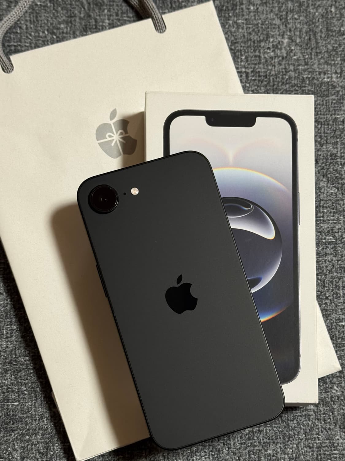 아이폰 16e 256gb 블랙 상품이미지1