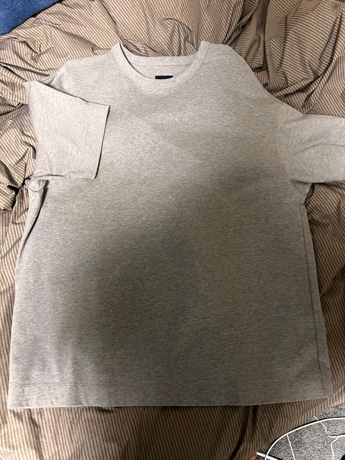준지 자수 반팔 티셔츠 그레이 극미중고 상품이미지2