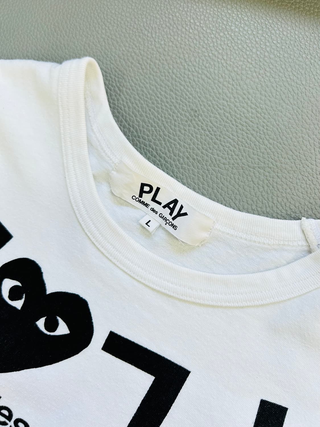 꼼데가르송 여성 리버스 로고 라운드 반팔티셔츠(L) 상품이미지4