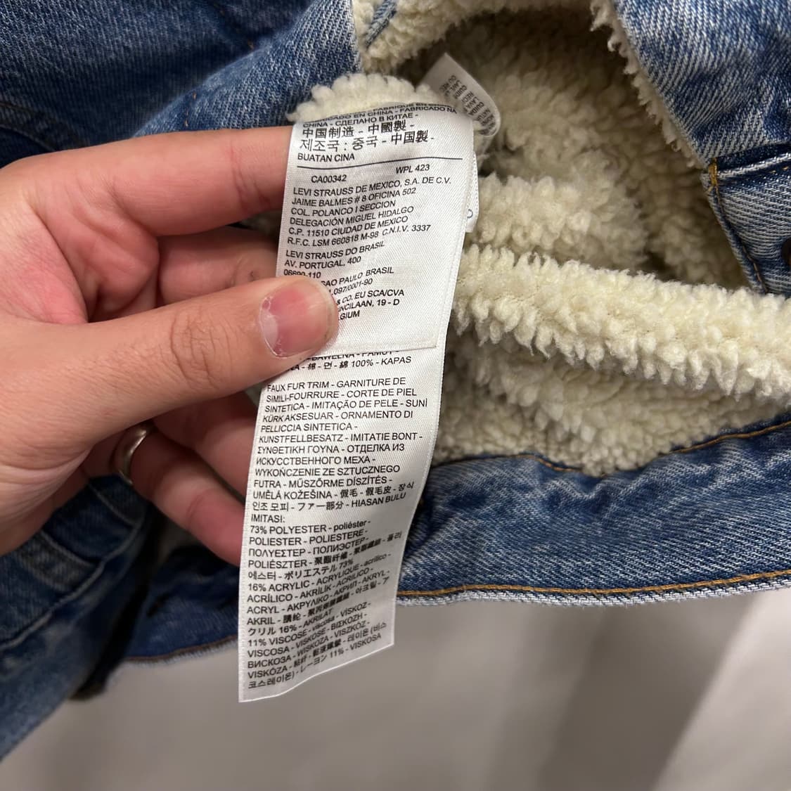 리바이스 빈티지 퀄리티 클로징 뽀글이 롱 데님자켓 상품이미지4