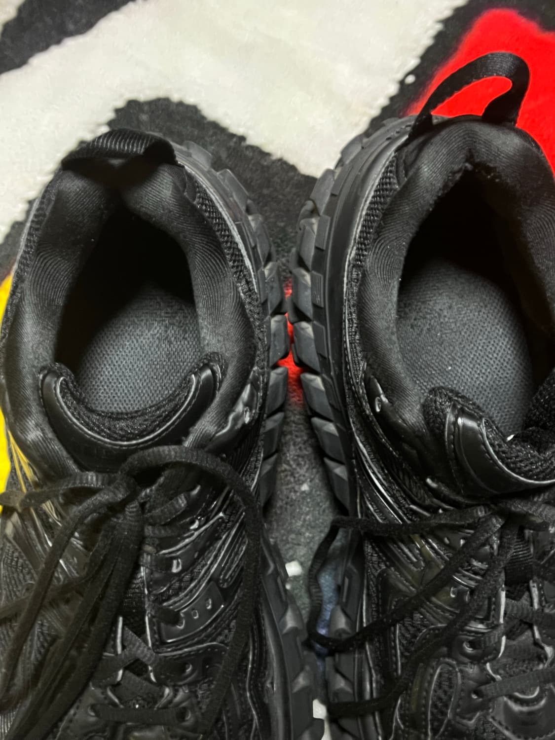 발렌시아가 디펜더 45 상품이미지3