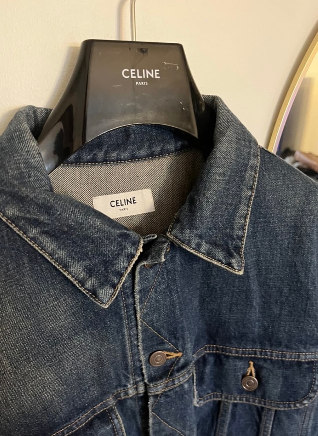 [세븐틴 착용] 셀린느 20ss irony 스터드 데님 자켓 상품이미지2