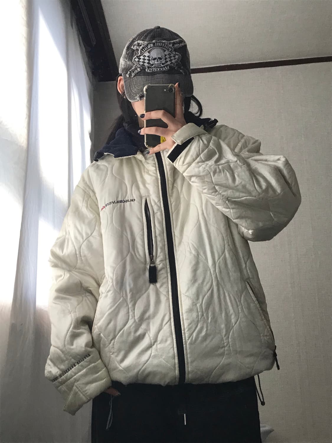 퀵실버 00s 아이보리 누빔 후드 패딩 상품이미지3