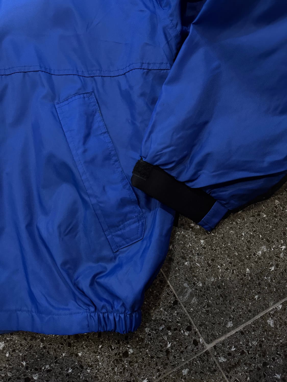 말보로 데드스탁 바람막이 상품이미지4