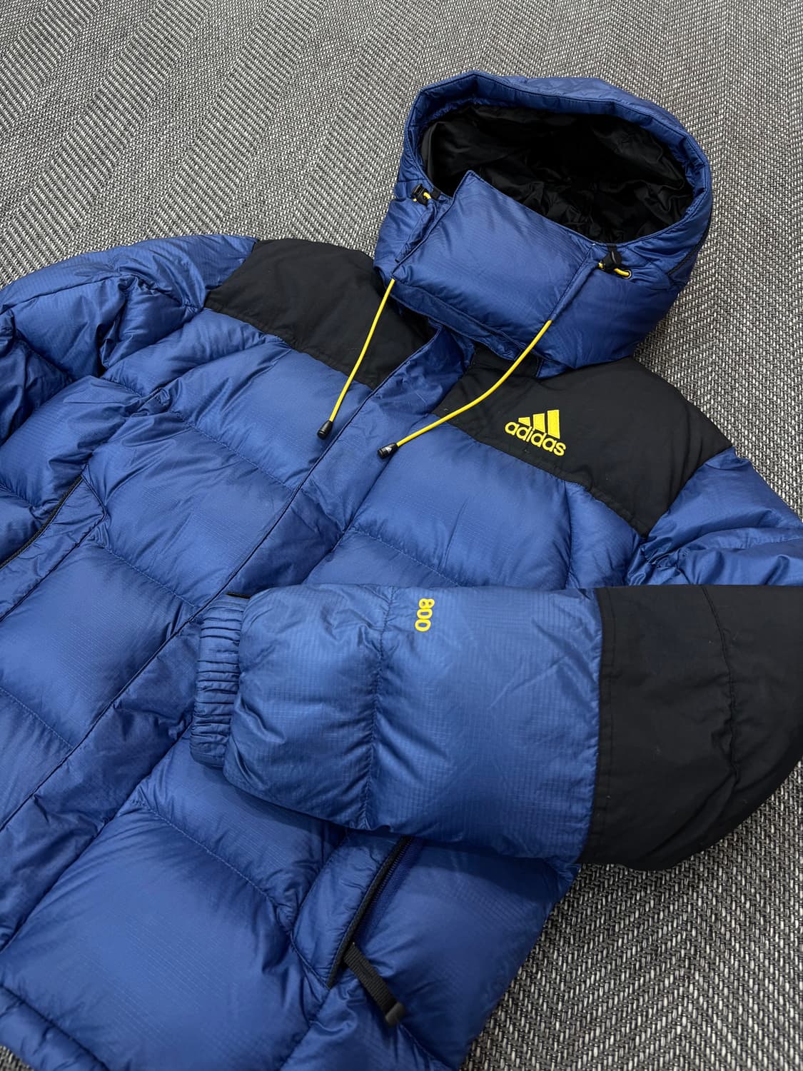 아디다스 구스 800 패딩 상품이미지6