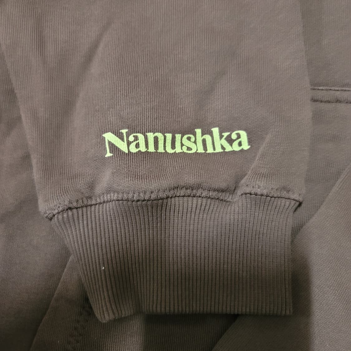 나누슈카 후드티 상품이미지3