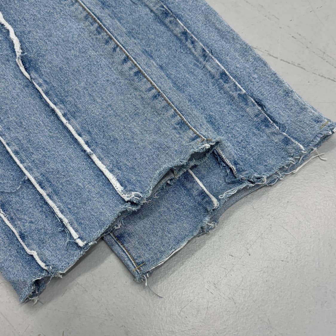 더오픈프로덕트 디스트레스드 와이드 데님팬츠 상품이미지6